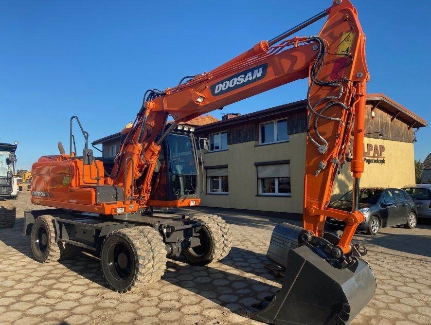 Doosan DX160W-3 - Wheel excavator: picture 2 Doosan DX160W-3 - Wheel excavator: picture 2
