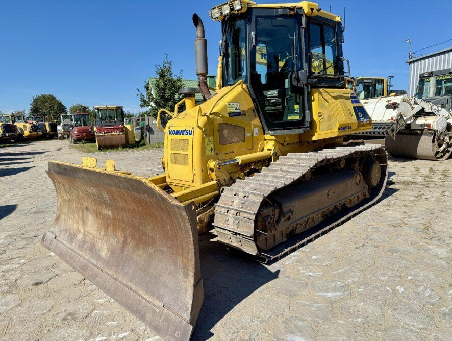 Bulldozer Komatsu D51EX-22: picture 7 Bulldozer Komatsu D51EX-22: picture 7