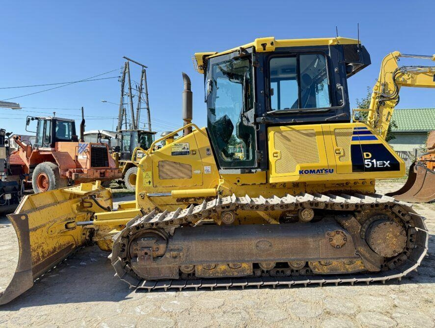 Bulldozer Komatsu D52EX-22: picture 1