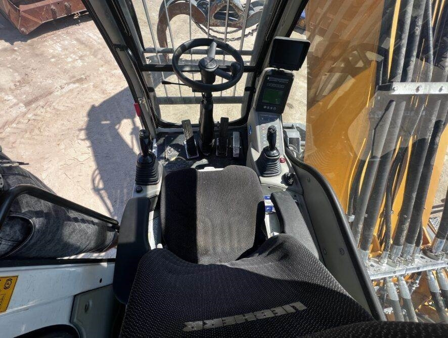 Waste/ Industry handler Liebherr 934 C HD Litronic Timber EPA: picture 7
