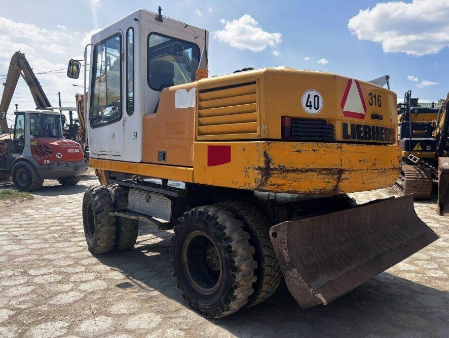 Liebherr A316  - Wheel excavator: picture 3 Liebherr A316  - Wheel excavator: picture 3
