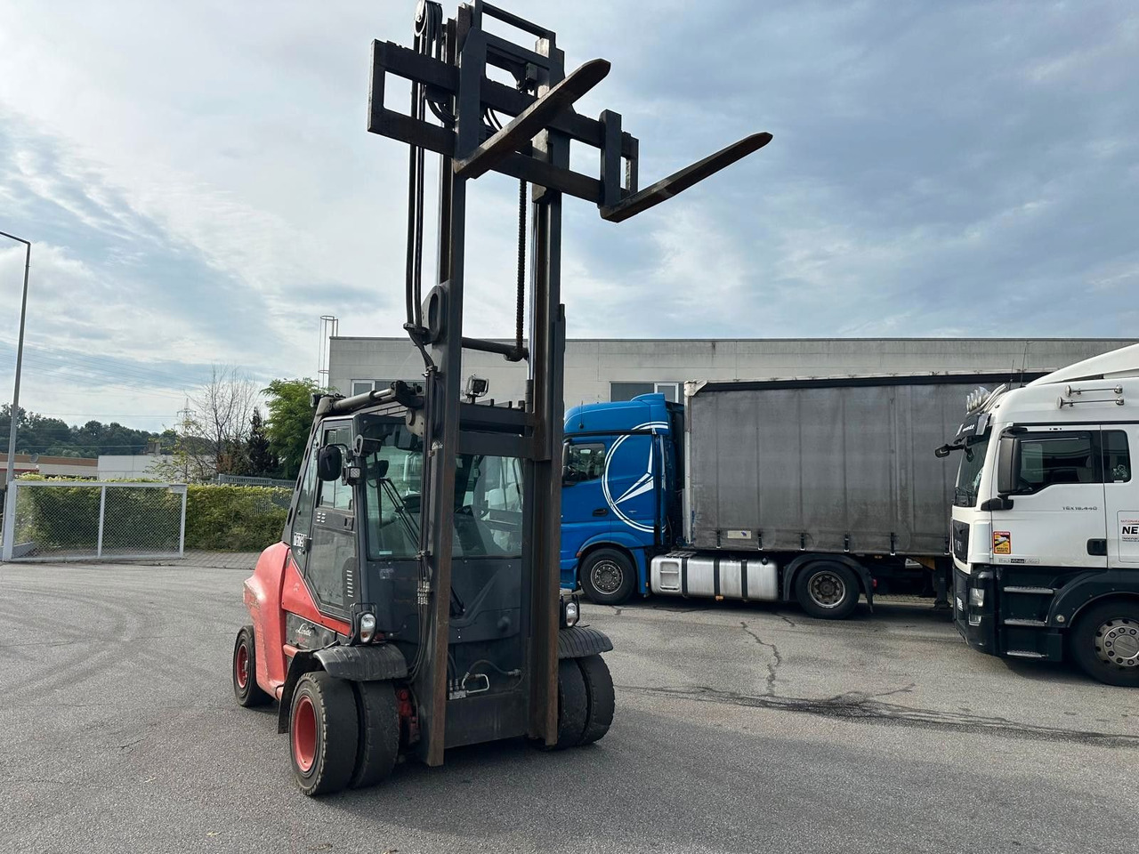 Linde H80D -03/900 Klima/Rückfahrkamera Linde H80D -03/900 Klima/Rückfahrkamera - Diesel forklift: picture 1 Linde H80D -03/900 Klima/Rückfahrkamera Linde H80D -03/900 Klima/Rückfahrkamera - Diesel forklift: picture 1