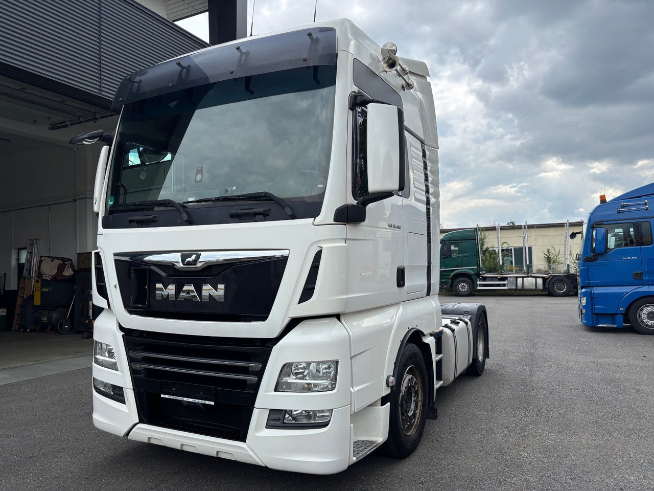 MAN TGX 18.460 XXL/Retader/2xTank/NAVI/TÜV - Tractor unit: picture 1 MAN TGX 18.460 XXL/Retader/2xTank/NAVI/TÜV - Tractor unit: picture 1