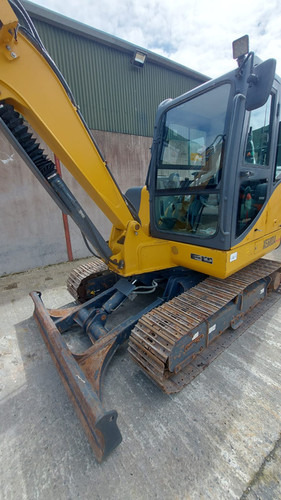 2022 XCMG XE60DA - Mini excavator: picture 3 2022 XCMG XE60DA - Mini excavator: picture 3