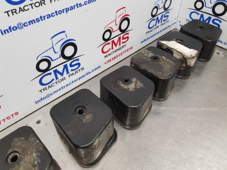 Case 5140, 5120, 5130, 5220, 5240, Engine Valve Cover Kit J928404 - Motorhead: picture 4 Case 5140, 5120, 5130, 5220, 5240, Engine Valve Cover Kit J928404 - Motorhead: picture 4