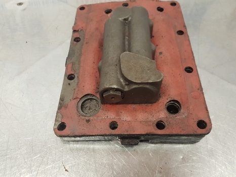 Case 885, 995, 695, 785, 595 Hydraulic Valve, Cover 83190c92, 83190c91 - Hydraulic valve for Farm tractor: picture 4 Case 885, 995, 695, 785, 595 Hydraulic Valve, Cover 83190c92, 83190c91 - Hydraulic valve for Farm tractor: picture 4