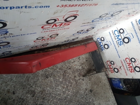 Case International 885xl, 955xl, 1055xl Mudguard Fender Rhs 3234485r1, 3404863r2 - Fender for Farm tractor: picture 4 Case International 885xl, 955xl, 1055xl Mudguard Fender Rhs 3234485r1, 3404863r2 - Fender for Farm tractor: picture 4