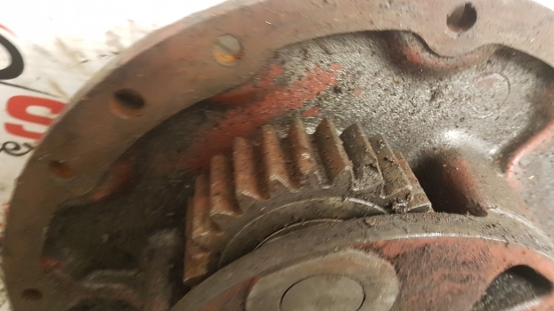 Case New Holland Fiat Front Axle Hub Support Carrier 5181055, 5181054, 5136925 - Hub for Farm tractor: picture 4 Case New Holland Fiat Front Axle Hub Support Carrier 5181055, 5181054, 5136925 - Hub for Farm tractor: picture 4