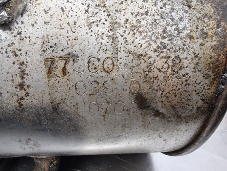 Claas Ares 656, 696, 616, 826, 600, 800 Series Exhaust Box Silencer 7700042338 - Muffler/ Exhaust system: picture 4 Claas Ares 656, 696, 616, 826, 600, 800 Series Exhaust Box Silencer 7700042338 - Muffler/ Exhaust system: picture 4