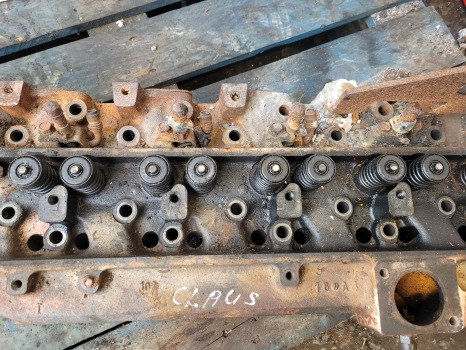 Claas Ares 656 John Deere 6820 Engine Cylinder Head R121608, 6005021490, Re57489 - Motorhead: picture 3 Claas Ares 656 John Deere 6820 Engine Cylinder Head R121608, 6005021490, Re57489 - Motorhead: picture 3