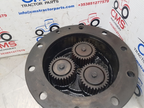 Claas Ares 836 Front Axle Planetary Gear Z31 Holder 6000103811, 146260 - Front axle: picture 2 Claas Ares 836 Front Axle Planetary Gear Z31 Holder 6000103811, 146260 - Front axle: picture 2