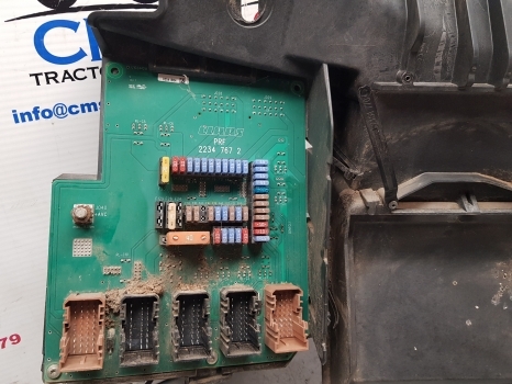 Claas Arion Axion Series Ecu, Fuse Box Kit 26134830, 22347672, 0026134830 - Fuse for Farm tractor: picture 4 Claas Arion Axion Series Ecu, Fuse Box Kit 26134830, 22347672, 0026134830 - Fuse for Farm tractor: picture 4