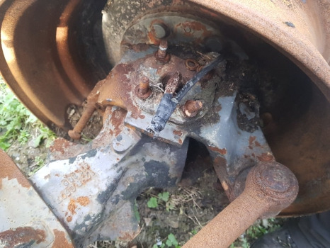Claas Scorpion 732, 736, 741 Front Axle Hub Rhs Complete 0019230840, - Front axle: picture 2 Claas Scorpion 732, 736, 741 Front Axle Hub Rhs Complete 0019230840, - Front axle: picture 2