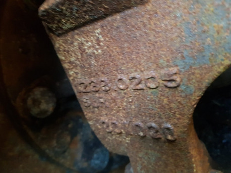 Claas Scorpion 732, 736 Front Lhs Rear Axle Rhs Hub Complete 0019230840 - Rear axle: picture 2 Claas Scorpion 732, 736 Front Lhs Rear Axle Rhs Hub Complete 0019230840 - Rear axle: picture 2