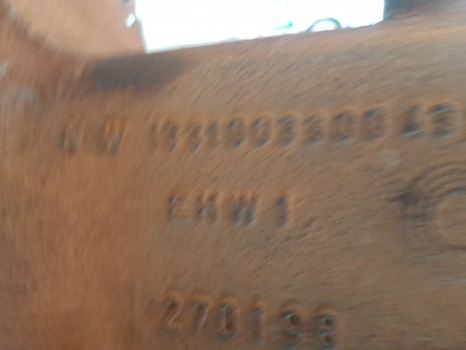 Deutz Agrotron 110,6.15, Mk3, Profine Rear Axle Housing 04419744, 1331003300439 - Rear axle: picture 4 Deutz Agrotron 110,6.15, Mk3, Profine Rear Axle Housing 04419744, 1331003300439 - Rear axle: picture 4