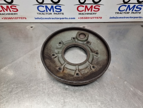 Deutz D 6806, Dx3, 7807, 6807, Rear Axle Flange Cover 04333820 - Rear axle: picture 2 Deutz D 6806, Dx3, 7807, 6807, Rear Axle Flange Cover 04333820 - Rear axle: picture 2