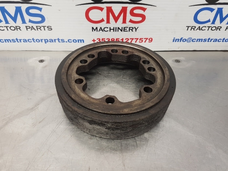 Fendt 724 S4, 700 Series Front Axle Differential Cover 4475465151, F743300020160 - Front axle: picture 1 Fendt 724 S4, 700 Series Front Axle Differential Cover 4475465151, F743300020160 - Front axle: picture 1