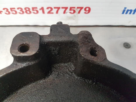 Fendt 724 S4, 714, 716, 718, 720, Fwd Pump Support Cover 743100320170 - Front axle: picture 4 Fendt 724 S4, 714, 716, 718, 720, Fwd Pump Support Cover 743100320170 - Front axle: picture 4