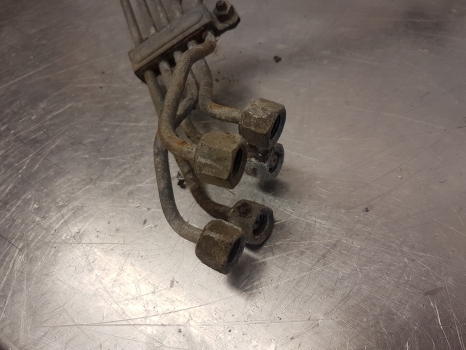 Fiat 1180, 1180dt, 1130, 1130dt Fuel Injector Line Set Genuine 770913, 4756103 - Fuel processing/ Fuel delivery for Farm tractor: picture 3 Fiat 1180, 1180dt, 1130, 1130dt Fuel Injector Line Set Genuine 770913, 4756103 - Fuel processing/ Fuel delivery for Farm tractor: picture 3