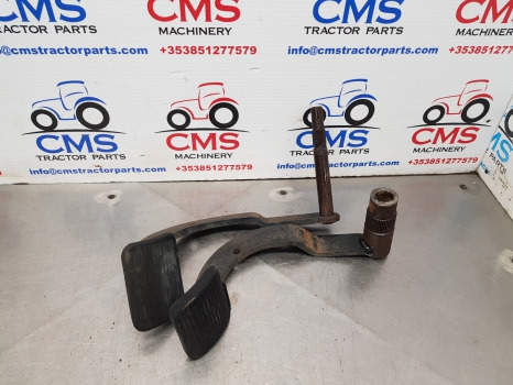 Fiat 140-90, 90-90, 115-90, Brake Pedals Pair 5110643, 5110653 - Brake parts for Agricultural machinery: picture 1 Fiat 140-90, 90-90, 115-90, Brake Pedals Pair 5110643, 5110653 - Brake parts for Agricultural machinery: picture 1