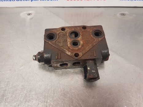 Fiat F110, F115, F120, F130, F140, Dt Spool Control Valve Body 5146538, 5161888 - Hydraulic valve for Farm tractor: picture 1 Fiat F110, F115, F120, F130, F140, Dt Spool Control Valve Body 5146538, 5161888 - Hydraulic valve for Farm tractor: picture 1
