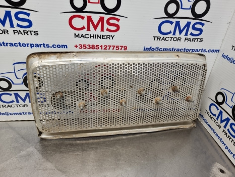Ford 2000, 3000, 4000, 5000, 4110, Cab Front Grill Genuine 81823928, - Grill: picture 3 Ford 2000, 3000, 4000, 5000, 4110, Cab Front Grill Genuine 81823928, - Grill: picture 3