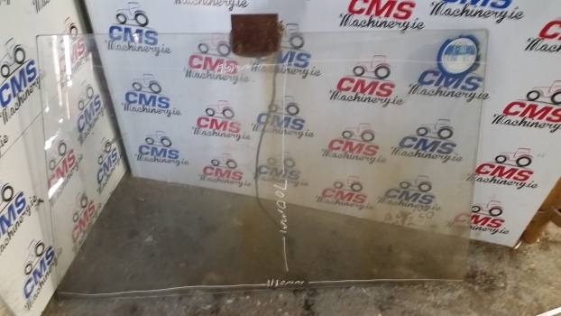 Ford 3000 Ford Cab Glass 00000000 - Window and parts for Farm tractor: picture 1 Ford 3000 Ford Cab Glass 00000000 - Window and parts for Farm tractor: picture 1