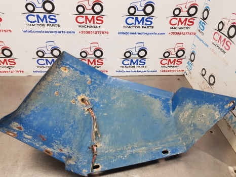 Ford 40 Series 7840, 8240, 8340 Cab Mudguard Fender Panel Rear Lhs 82003109 - Fender: picture 4 Ford 40 Series 7840, 8240, 8340 Cab Mudguard Fender Panel Rear Lhs 82003109 - Fender: picture 4