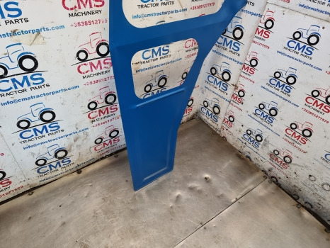 Ford 4000, 5000, 6000, 7000 Cab Door Frame Lhs 81834250 - Door and parts: picture 3 Ford 4000, 5000, 6000, 7000 Cab Door Frame Lhs 81834250 - Door and parts: picture 3