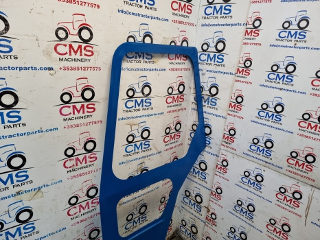Ford 4000, 5000, 6000, 7000 Cab Door Frame Lhs 81834250 - Door and parts: picture 2 Ford 4000, 5000, 6000, 7000 Cab Door Frame Lhs 81834250 - Door and parts: picture 2