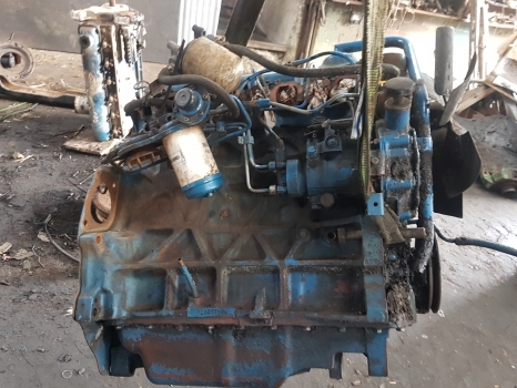 Ford 4830, 5030 Engine Complete Parts Only F0nn6015ca, F0nn6010ca, F0nn6300fb - Engine for Agricultural machinery: picture 1 Ford 4830, 5030 Engine Complete Parts Only F0nn6015ca, F0nn6010ca, F0nn6300fb - Engine for Agricultural machinery: picture 1