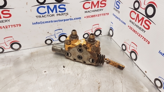 Ford 655, 655a, 555, 555b, 555a Digger Loader Hydraulic Valve Section E3nnl874ab - Hydraulic valve for Backhoe loader: picture 2 Ford 655, 655a, 555, 555b, 555a Digger Loader Hydraulic Valve Section E3nnl874ab - Hydraulic valve for Backhoe loader: picture 2