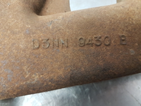 Ford 6610 Exhaust Manifold D3nn9430b, 1837151, 81837151 - Exhaust manifold for Farm tractor: picture 3 Ford 6610 Exhaust Manifold D3nn9430b, 1837151, 81837151 - Exhaust manifold for Farm tractor: picture 3