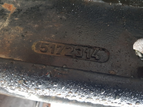 Ford 6635 Fiat L95 New Holland Tl100 Front Weight Carrier 5199414, 5172314 - Counterweight: picture 3 Ford 6635 Fiat L95 New Holland Tl100 Front Weight Carrier 5199414, 5172314 - Counterweight: picture 3