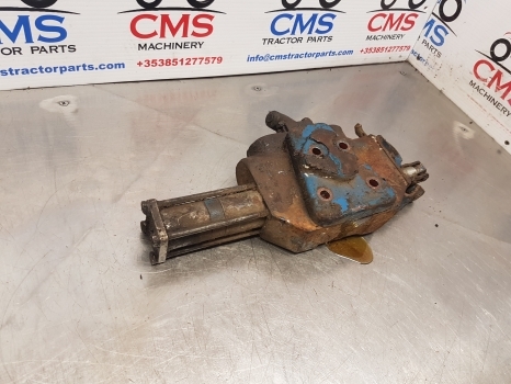 Ford 8700, 9700, Tw Series Tw15. Hydraulic Remote Valve E2nnb950ea - Hydraulic valve for Farm tractor: picture 2 Ford 8700, 9700, Tw Series Tw15. Hydraulic Remote Valve E2nnb950ea - Hydraulic valve for Farm tractor: picture 2