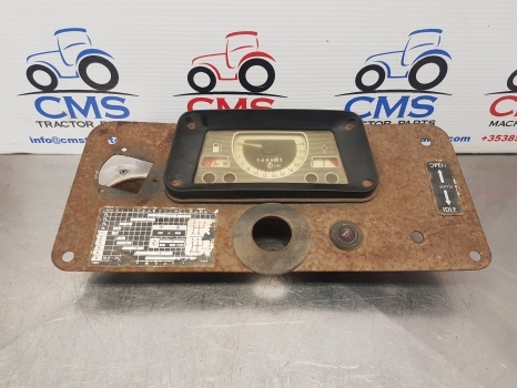 Ford Digger 10 Series, 555 Dashboard, Clock, Instrument Cluster D8nn10849ua - Dashboard for Agricultural machinery: picture 1 Ford Digger 10 Series, 555 Dashboard, Clock, Instrument Cluster D8nn10849ua - Dashboard for Agricultural machinery: picture 1