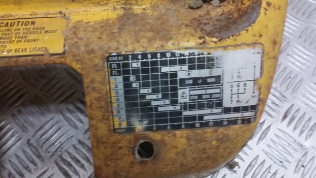Ford Instrument Panel,dashboard Panel, D8nn9404304ec D8nn9404304fb D8nn9404304cc - Dashboard for Farm tractor: picture 2 Ford Instrument Panel,dashboard Panel, D8nn9404304ec D8nn9404304fb D8nn9404304cc - Dashboard for Farm tractor: picture 2
