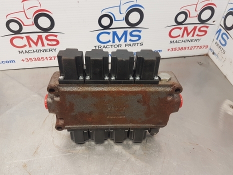 Ford New Holland Case, Massey Ferguson Quicke Loader Spool Valve Assy Sq454001 - Hydraulic valve for Farm tractor: picture 5 Ford New Holland Case, Massey Ferguson Quicke Loader Spool Valve Assy Sq454001 - Hydraulic valve for Farm tractor: picture 5