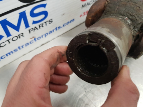 Ford Tw, 30 Ser Tw15 Front Axle Fwd Drive Yoke Joint Zp0501206666, Zp0501205427 - Front axle: picture 4 Ford Tw, 30 Ser Tw15 Front Axle Fwd Drive Yoke Joint Zp0501206666, Zp0501205427 - Front axle: picture 4