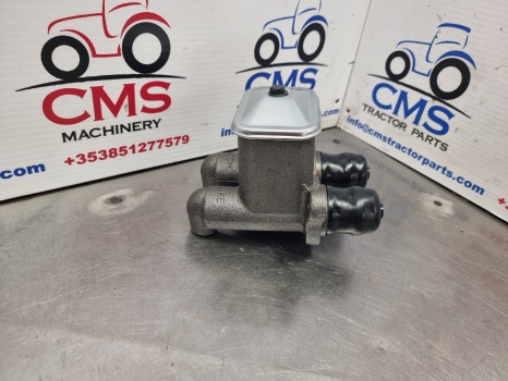 Ford Tw10, Tw Series, 9600 Brake Master Cylinder C7nn2140a, D3nn2140a - Brake parts for Agricultural machinery: picture 2 Ford Tw10, Tw Series, 9600 Brake Master Cylinder C7nn2140a, D3nn2140a - Brake parts for Agricultural machinery: picture 2