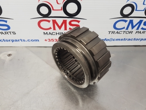 Ford Tw5, Tw35, 8530, 8730, Tw, 30 S. Coupling Sliding Gear 83933554, D8nn7106ca - Propeller shaft for Farm tractor: picture 4 Ford Tw5, Tw35, 8530, 8730, Tw, 30 S. Coupling Sliding Gear 83933554, D8nn7106ca - Propeller shaft for Farm tractor: picture 4