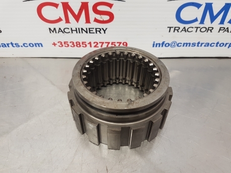 Ford Tw5, Tw35, 8530, 8730, Tw, 30 S. Coupling Sliding Gear 83933554, D8nn7106ca - Propeller shaft for Farm tractor: picture 1 Ford Tw5, Tw35, 8530, 8730, Tw, 30 S. Coupling Sliding Gear 83933554, D8nn7106ca - Propeller shaft for Farm tractor: picture 1