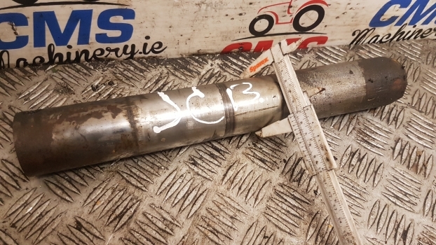 Jcb 3cx Front Axle Pin 811/10001, 811/10011 - Front axle for Backhoe loader: picture 1 Jcb 3cx Front Axle Pin 811/10001, 811/10011 - Front axle for Backhoe loader: picture 1