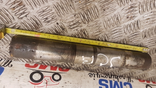 Jcb 3cx Front Axle Pin 811/10001, 811/10011 - Front axle for Backhoe loader: picture 2 Jcb 3cx Front Axle Pin 811/10001, 811/10011 - Front axle for Backhoe loader: picture 2