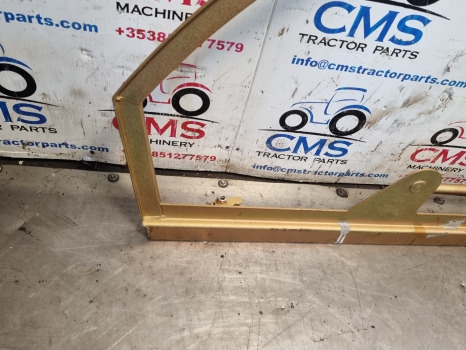 Kramer Kt407 Cab Door Windows Top Frame, Zinc Electroplating - Door and parts: picture 3 Kramer Kt407 Cab Door Windows Top Frame, Zinc Electroplating - Door and parts: picture 3