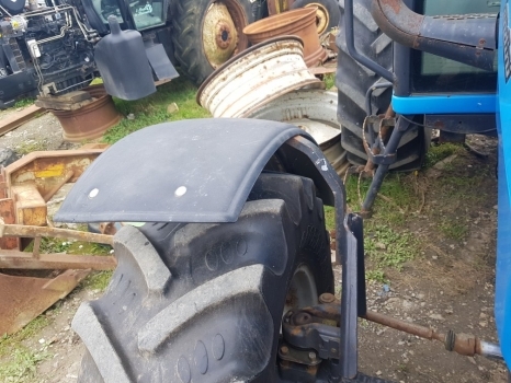 Landini Vision 105 Mythos 100 Cab Mudguard Fender Front Kit - Fender for Farm tractor: picture 4 Landini Vision 105 Mythos 100 Cab Mudguard Fender Front Kit - Fender for Farm tractor: picture 4