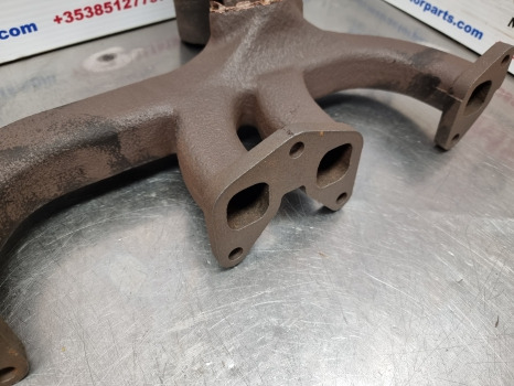 Massey Ferguson 35, Te, Tef20 Engine Exhaust Manifold 826143m1, 640010m1 - Muffler/ Exhaust system: picture 4 Massey Ferguson 35, Te, Tef20 Engine Exhaust Manifold 826143m1, 640010m1 - Muffler/ Exhaust system: picture 4