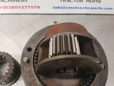 Massey Ferguson 50b, Mf50b Transmission Planetary Reduction Assembly - Transmission for Backhoe loader: picture 5 Massey Ferguson 50b, Mf50b Transmission Planetary Reduction Assembly - Transmission for Backhoe loader: picture 5