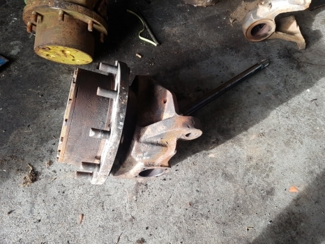 Massey Ferguson 6180 Front Axle Ag125 Hub Rhs Assy 3902404m92, 3429959m91 - Hub for Farm tractor: picture 1 Massey Ferguson 6180 Front Axle Ag125 Hub Rhs Assy 3902404m92, 3429959m91 - Hub for Farm tractor: picture 1