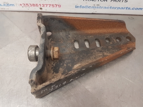 Massey Ferguson 7719 Class Series, Mudguard Support Rhs 4273671m1, 0011450330 - Fender for Farm tractor: picture 1 Massey Ferguson 7719 Class Series, Mudguard Support Rhs 4273671m1, 0011450330 - Fender for Farm tractor: picture 1